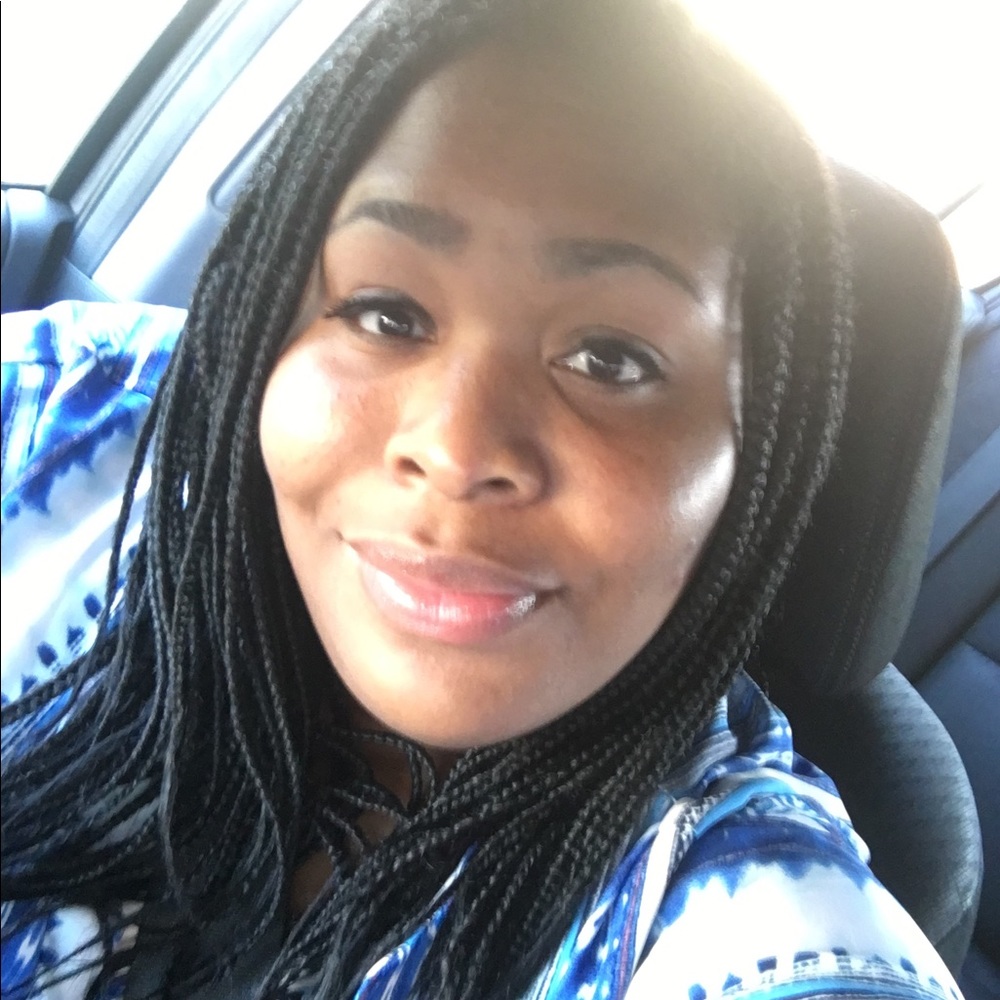 Meet your Posher, Erica